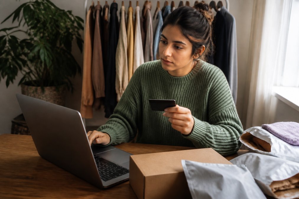 Tips for Buying Clothes Online Safely